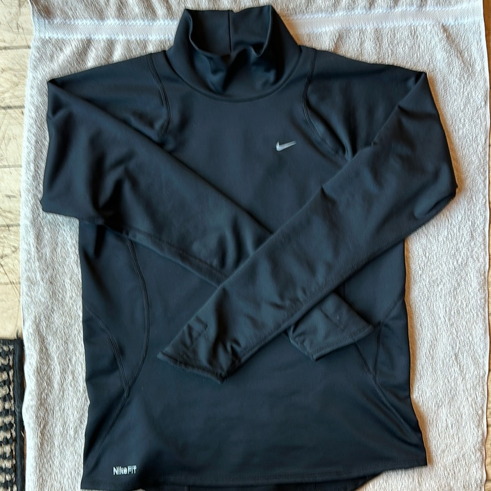 Nike Dri-Fit black ling sleeve - high neck